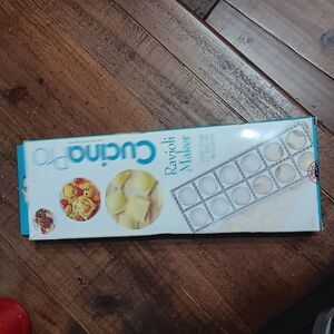 cucina Pro Ravioli Maker